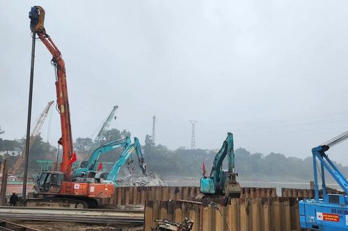 Cầu Phong Châu mới: Phấn đấu hợp long vào Quốc khánh 2/9