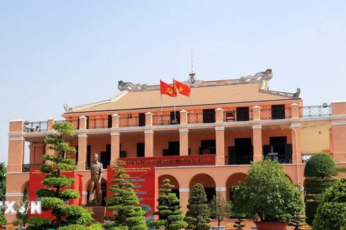 Kết nối mạch nguồn quá khứ với tương lai