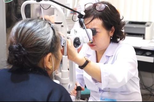 Tăng cường sàng lọc, phát hiện sớm các bệnh về mắt có khả năng gây mù lòa