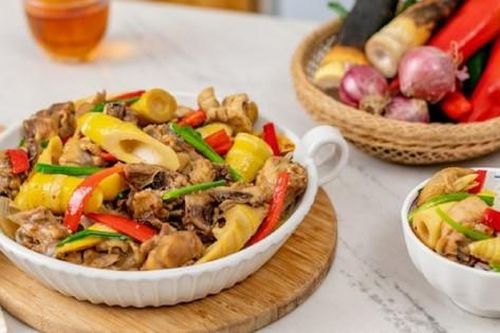 Bí quyết làm món gà kho măng ngon bất bại