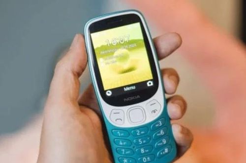 Đây là vua điện thoại cục gạch của Nokia, giá hơn 1 triệu có camera, 4G để vào mạng như smartphone