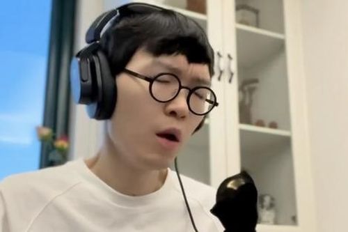 Nhói lòng khoảnh khắc cuối cùng của nam ca sĩ vừa qua đời vì bệnh tật: 'Tôi không thể hát'