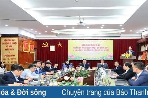 Bộ GD&ĐT tiếp nhận 17 trường đại học, cao đẳng, doanh nghiệp từ Bộ LĐ-TB&XH