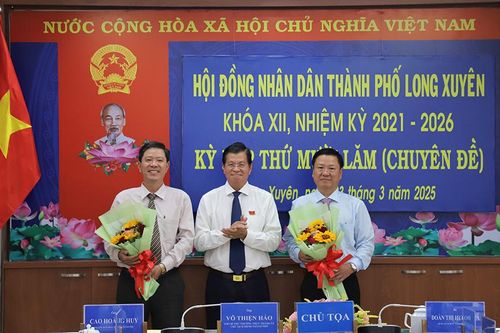 HĐND TP. Long Xuyên bầu Chủ tịch UBND thành phố