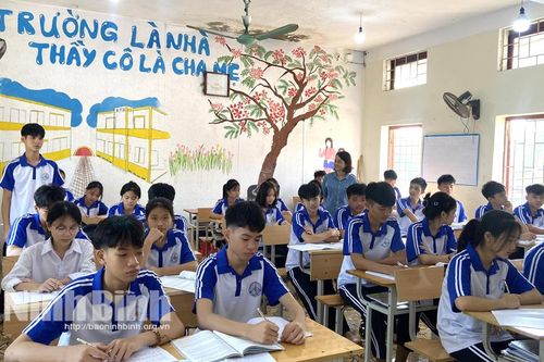 Ninh Bình triển khai dạy học chính khóa 5 ngày/tuần ở tất cả các trường THCS, THPT công lập
