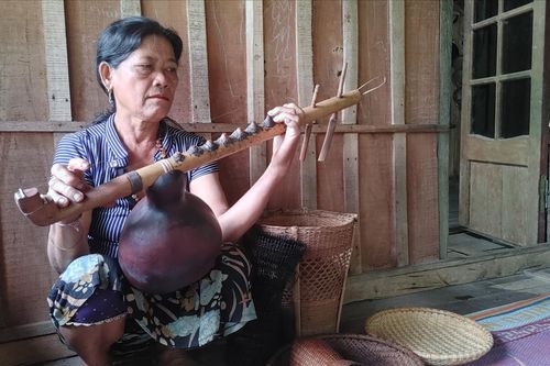 Người lặng lẽ giữ gìn vốn quý của dân tộc