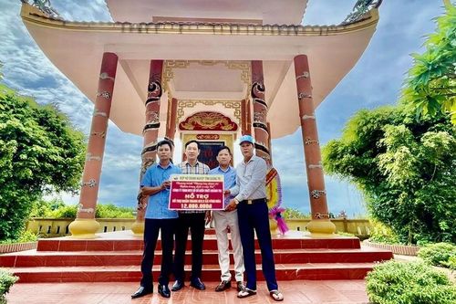 Quảng Trị: Tiếp tục 'Chung tay chăm sóc nghĩa trang liệt sỹ cấp xã'
