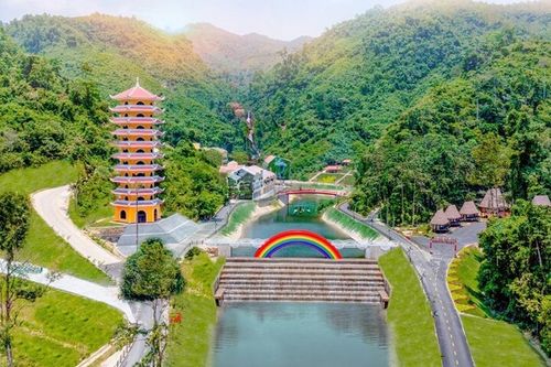 Khu du lịch sinh thái Cổng Trời Đông Giang được cấp chứng nhận du lịch xanh Quảng Nam