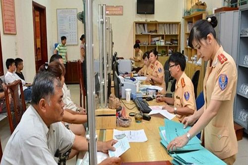 Công an TP. Hồ Chí Minh phân cấp đăng ký, cấp biển số xe cho Công an các phường, xã, thị trấn như thế nào?