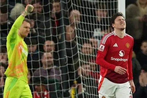 Man United bị loại khỏi FA Cup