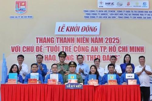 Tuổi trẻ Công an TPHCM khởi động Tháng Thanh niên 'Tự hào, vững tin theo Đảng'