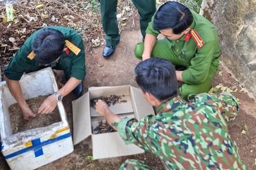 Vụ đốt phế liệu gây nổ: Tìm được 137 mẩu kim loại nghi là kíp nổ