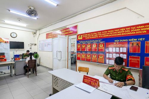 Ngày đầu Công an phường tại TP.HCM vận hành theo mô hình tổ chức mới