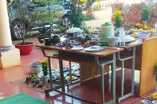 Thấy có nhiều chim lợn, trường mời thầy về cúng: Hiệu trưởng nhận trách nhiệm