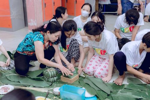 Chuỗi chương trình 'Xuân yêu thương' cho trẻ em và người cao tuổi được hưởng ứng mạnh mẽ