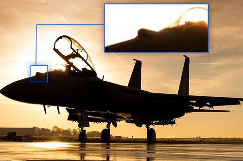 'Đại bàng bất bại' F-15 được gắn 'mắt thần' IRST