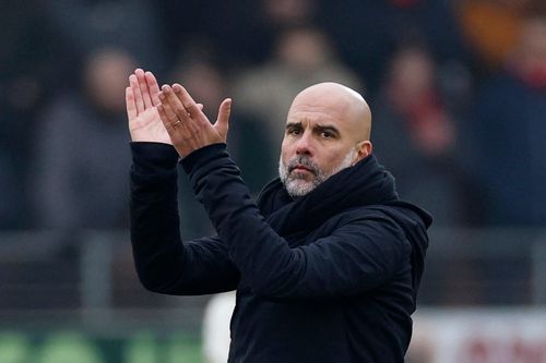 Rodri làm Pep ngỡ ngàng