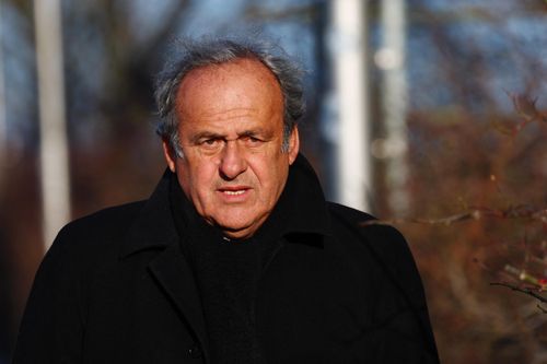 Platini tố FIFA nợ tiền mình
