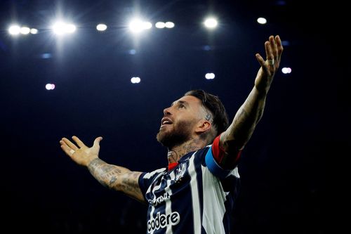Sergio Ramos khiến tất cả ngỡ ngàng