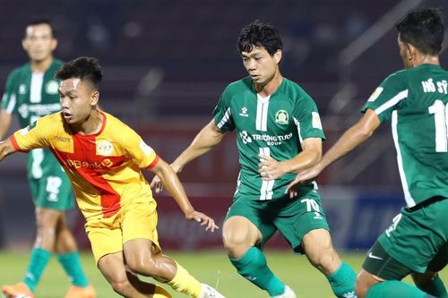 V-League xa vời với Công Phượng?