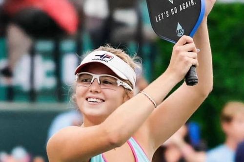 Mỹ nhân 18 tuổi được ví là 'công chúa pickleball' nhờ gương mặt baby