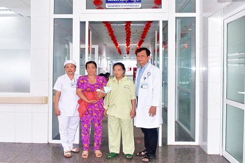 Cứu sống mẹ và con sản phụ bệnh tim nguy kịch ở Sóc Trăng