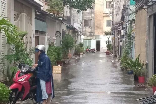 TPHCM tiếp tục có mưa trái mùa trong vài ngày tới