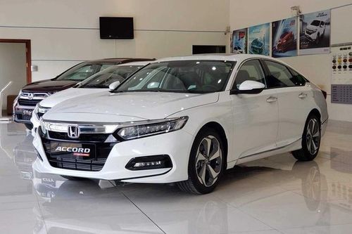Loạt ôtô Honda giảm giá sốc tới hàng trăm triệu đồng