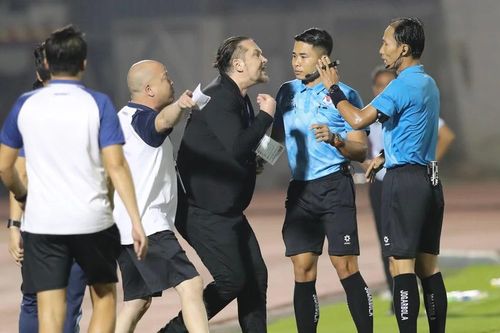 V-League 'nóng' chuyện trọng tài: Cẩn thận... vỡ giải