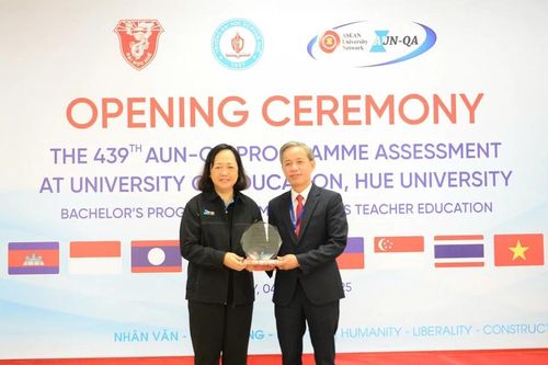 Trường ĐH Sư phạm, Đại học Huế lần đầu tiên đánh giá ngoài chuẩn ASEAN