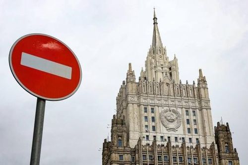 Moscow hạ lệnh nóng, Ngoại trưởng Nhật Bản không thể nhập cảnh Nga vĩnh viễn