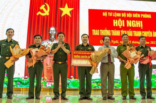 Trên trận tuyến thầm lặng