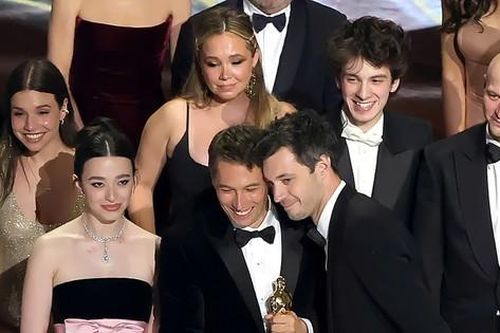 Oscar 2025: Phim thắng giải gây tranh cãi