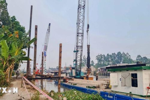 Rút ngắn tiến độ thi công đoạn kè 86 tỷ đồng ở Cần Thơ
