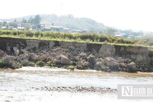Mùa mưa cận kề, hàng chục hộ dân thấp thỏm nỗi lo sạt lở
