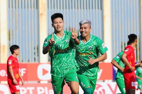 Bao giờ Phù Đổng Ninh Bình lên hạng, Công Phượng lại phải chơi ở hạng Nhất?