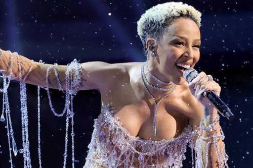 Doja Cat lên tiếng về tranh cãi tại Oscar 2025: 'Những gì tôi làm thật sự rất dũng cảm'