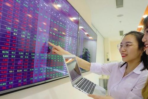 Phụ nữ và tài chính cá nhân: Đầu tư chứng khoán có phải là lựa chọn tối ưu?