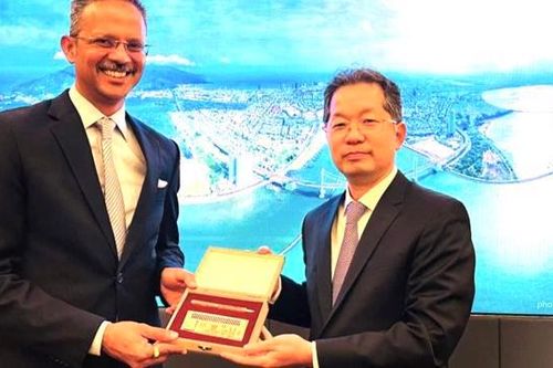 Chia sẻ kinh nghiệm về lựa chọn nhà đầu tư quản lý khai thác cảng biển và logistics