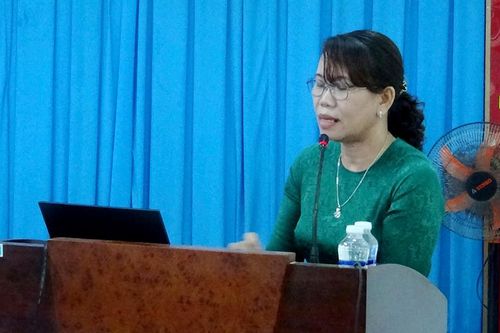 Tri Tôn bồi dưỡng chuyên đề Lịch sử Đảng cho cán bộ đảng viên