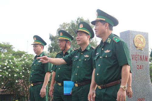 Bộ Tư lệnh Bộ đội Biên phòng kiểm tra tình hình quản lý biên giới An Giang