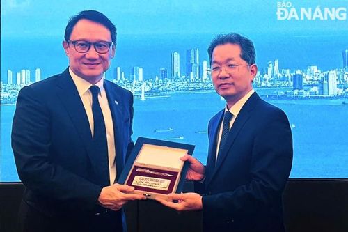 Đà Nẵng thúc đẩy hợp tác với Ngân hàng Maybank, Malaysia