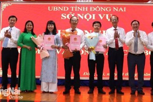 Sở Nội vụ công bố quyết định về tổ chức bộ máy và công tác cán bộ
