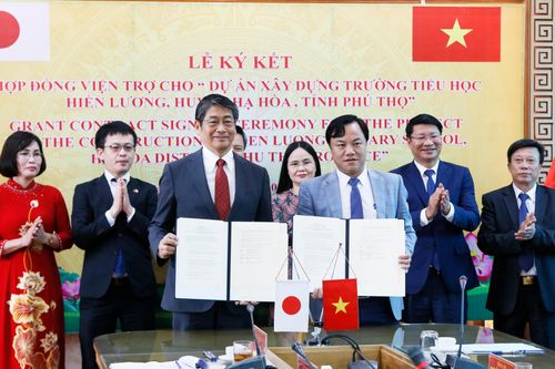 Ký kết viện trợ thực hiện 'Dự án xây dựng Trường Tiểu học Hiền Lương, huyện Hạ Hòa'