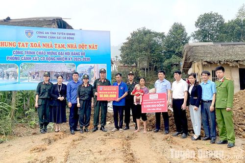Khởi công xây dựng nhà mới cho hộ nghèo ở xã Chân Sơn