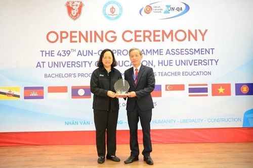Đánh giá chương trình ngành Sư phạm Toán học theo bộ tiêu chuẩn AUN-QA