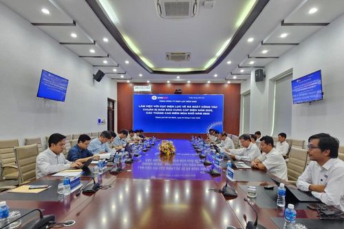 Bộ Công Thương làm việc với EVNSPC về công tác bảo đảm cung cấp điện năm 2025