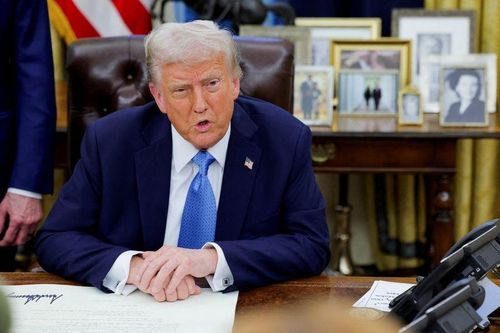 Tổng thống Trump xác nhận sẽ áp thuế quan mới đối với Canada và Mexico