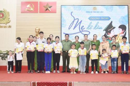 Phụ nữ Công an Bạc Liêu chung tay vì cộng đồng