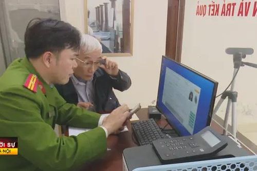 Tinh thần khẩn trương, hiệu quả trong công tác đăng ký xe